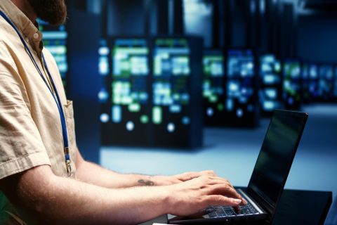 Deecodes_Robotic Process Automation_page_cartsec_3